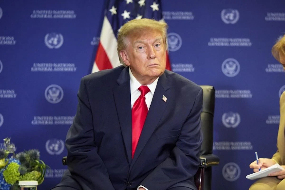 Дональд Трамп під час спілкування з пресою