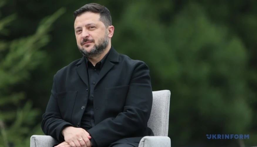 Президент України Володимир Зеленський під час Карпатського економічного форуму та саміту Карпатської вісімки в